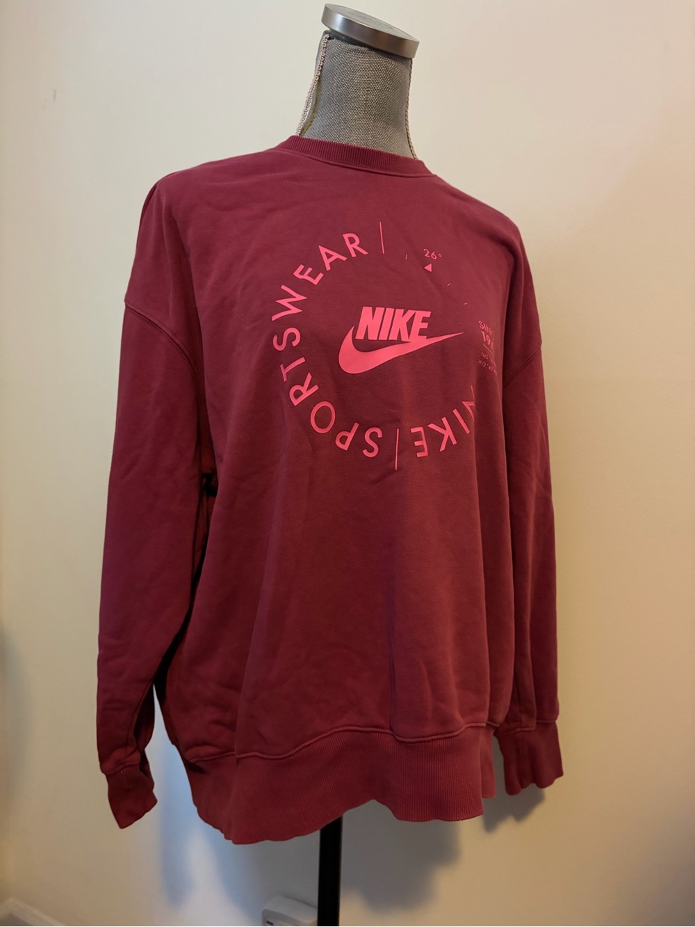 Nike Sportswear Crewneck Sweatshirt in Raspberry with Pink Vinyl Graphic